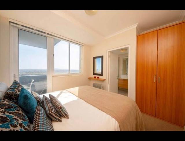 2 BEDROOM PROPERTY TO RENT IN BLOUBERGSTRAND